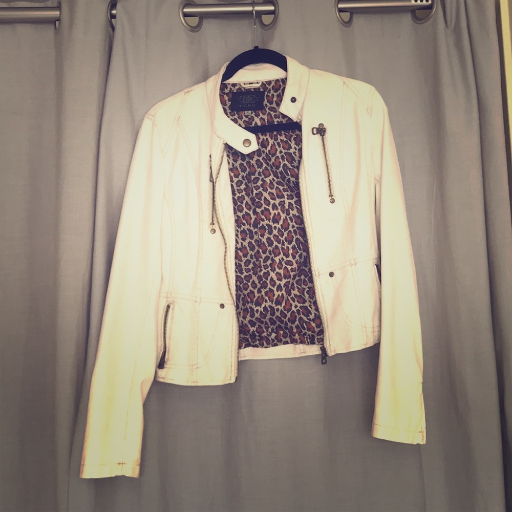 Cute short jacket